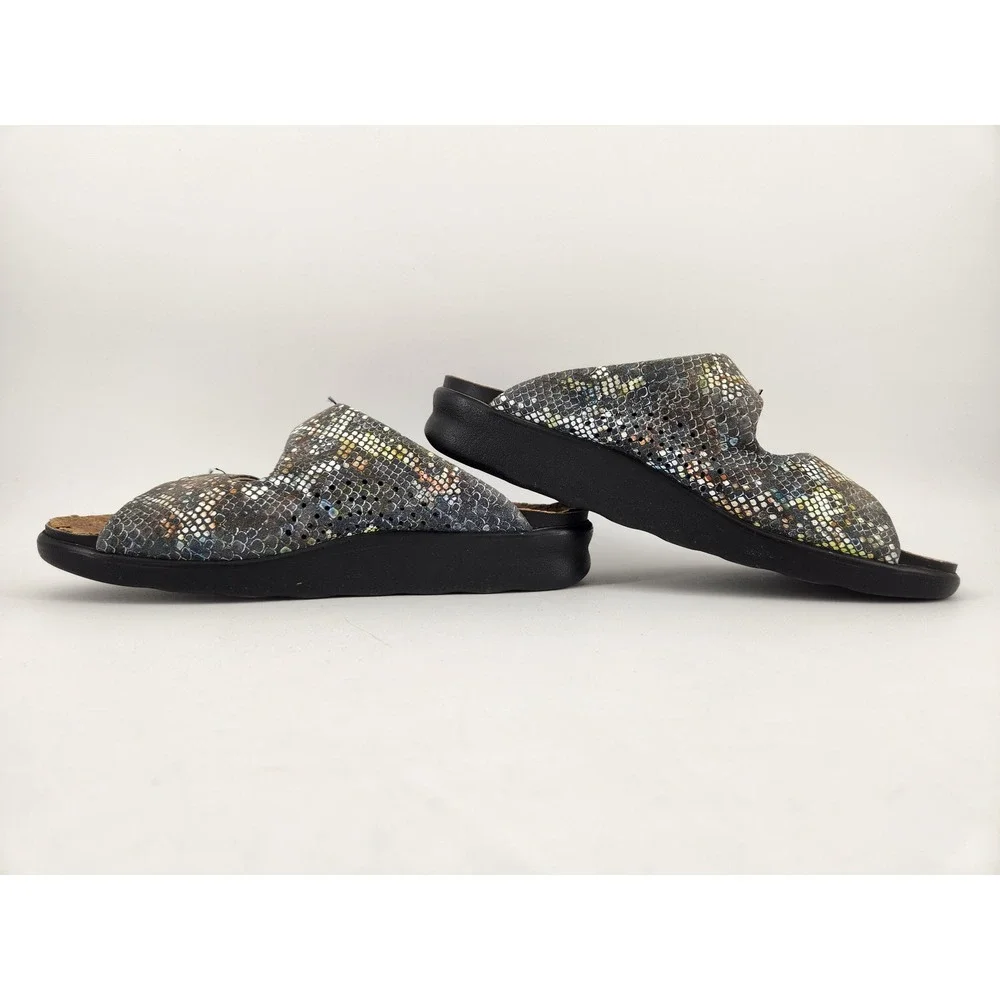SAS Cozy Slide Sandals Womens 8 Multisnake Print Double Adjustable Strap Comfort